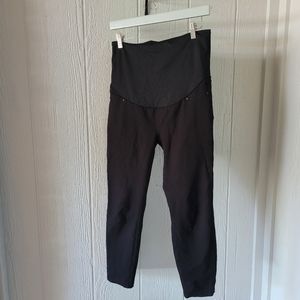 Size 28 Maternity pants/leggings